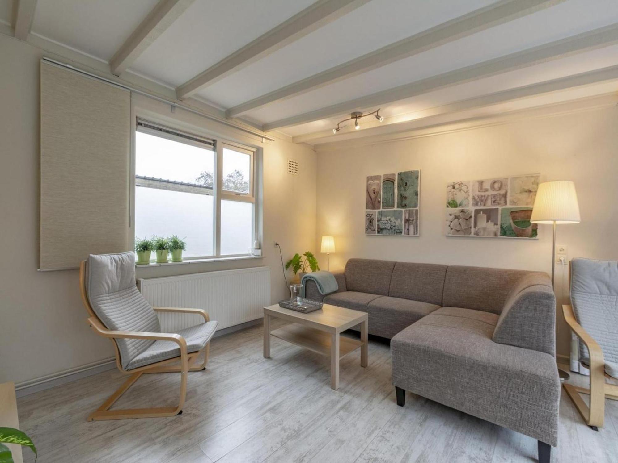 Stylish Bungalow With A Large Garden Sint Maartensvlotbrug Экстерьер фото